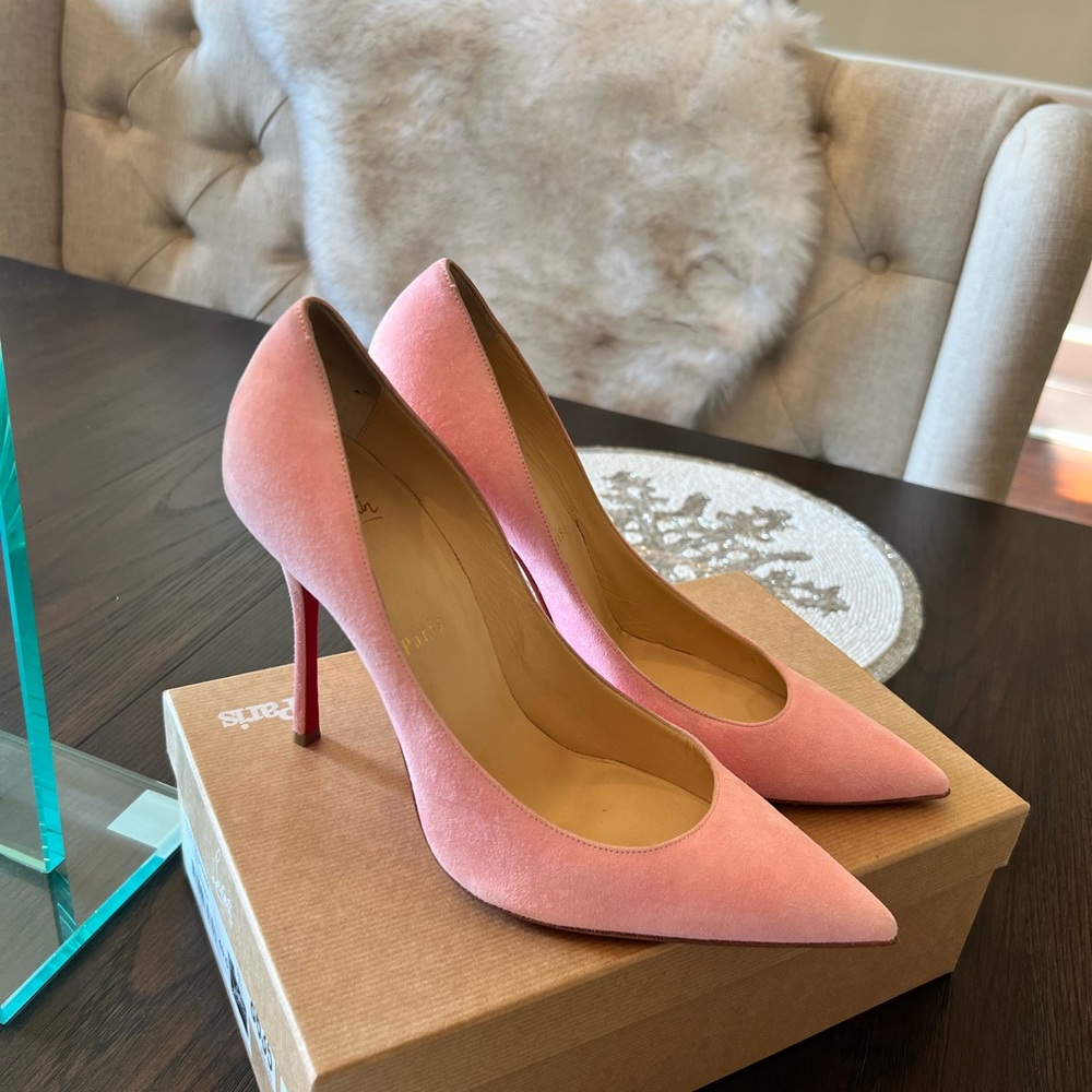 Like New! Authentic Christian Louboutin Pumps